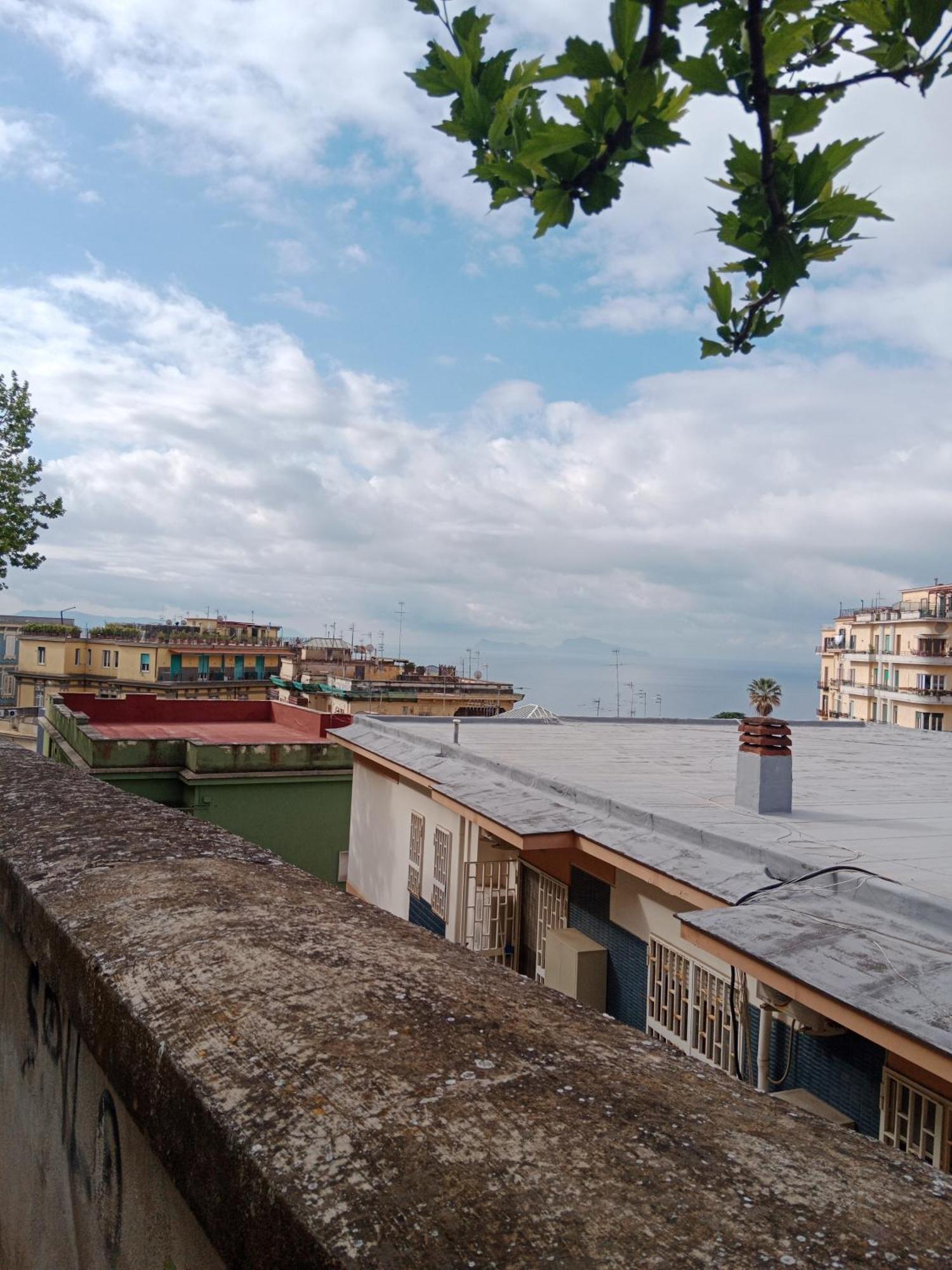 La Casa Del Sole Apartment Наполи Екстериор снимка